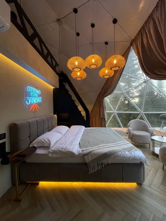 Коттедж Купольный дом «NEON» на 4 гостя — аренда посуточно в Шерегеш