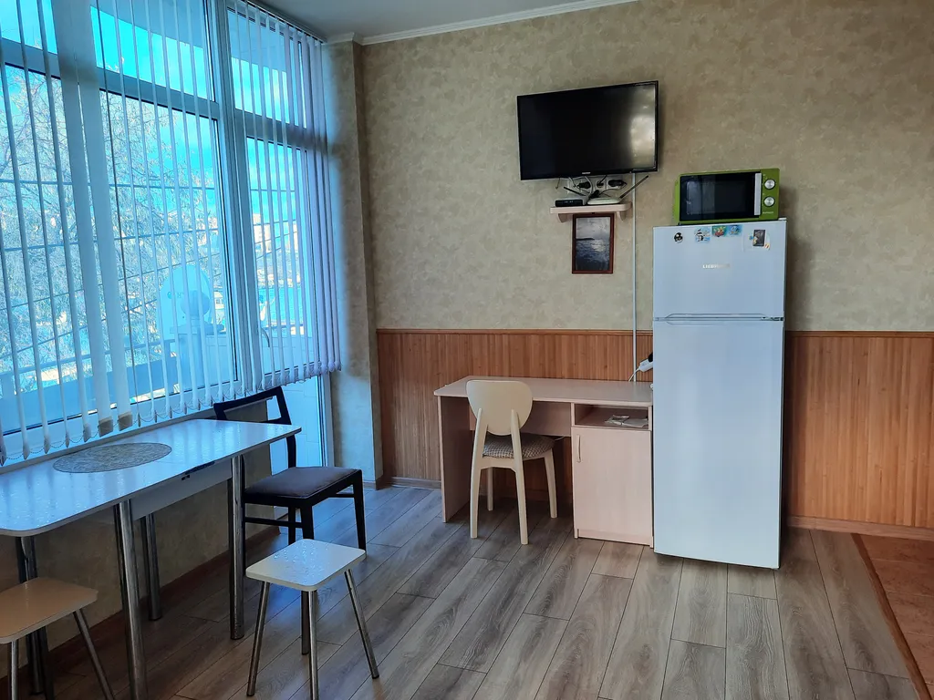 Студия на берегу моря