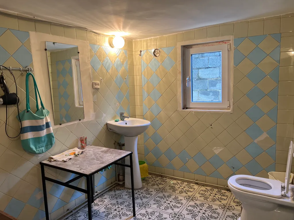 Первый этаж частного дома в центре