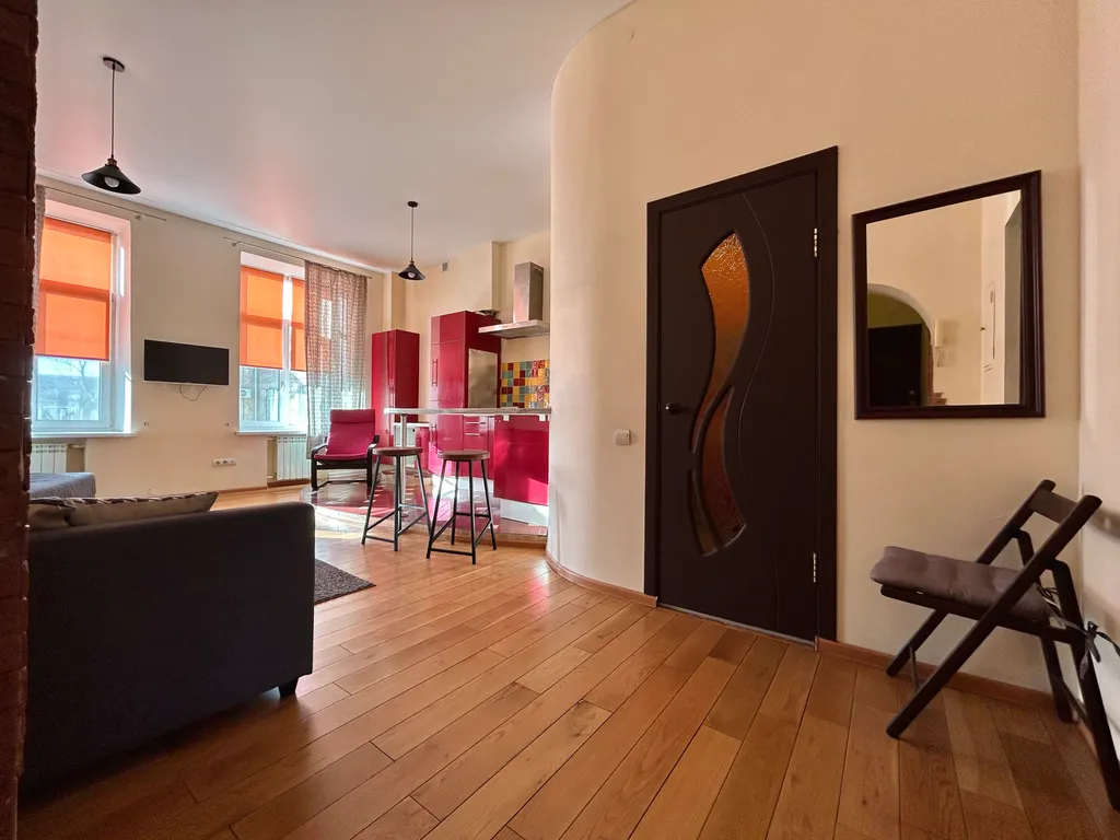 Двухкомнатная квартира в центре до 6-и персон