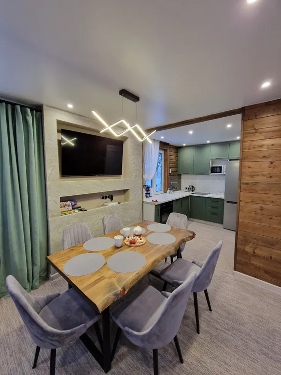 Коттедж Дача в лесу с видом на горы — Шерегеш