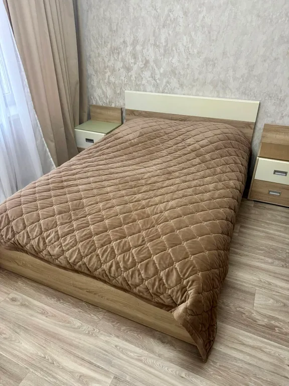 Уютная светлая двухкомнатная квартира — аренда посуточно в Магнитогорск