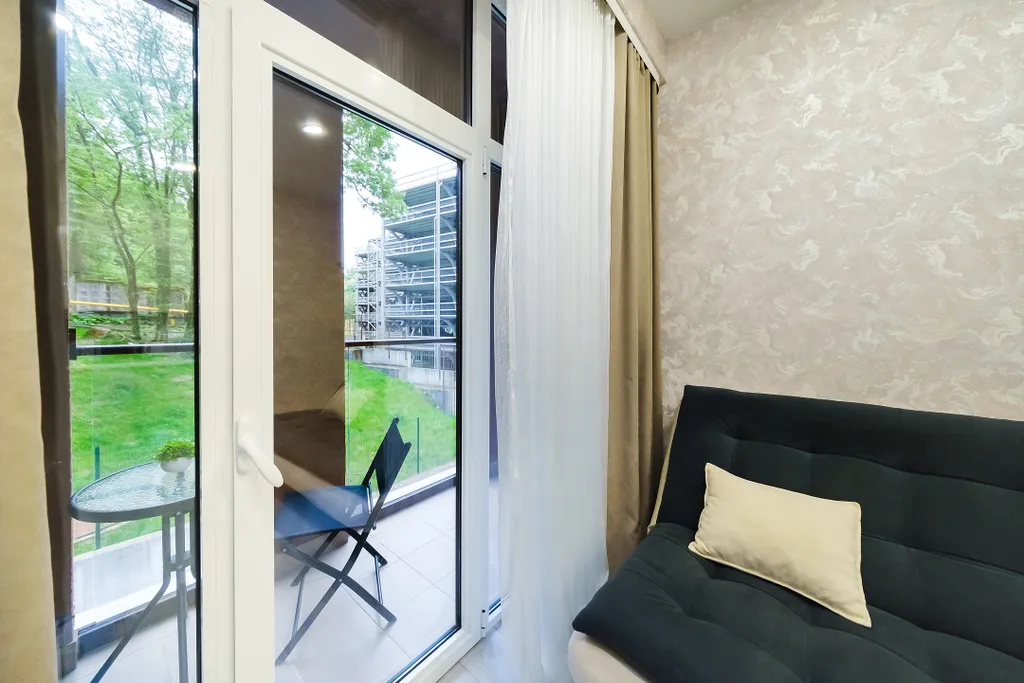 Квартира с видом на зелень и большой лоджией в новом ЖК 800 м от моря