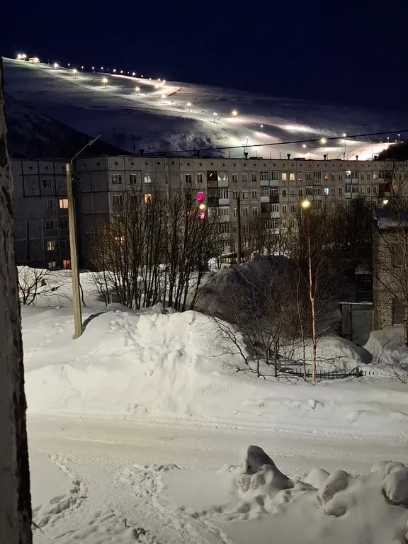 Уютная однокомнатная квартира — аренда посуточно в Кировск