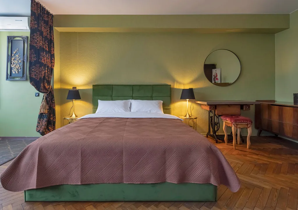 Стильная 1-комнатная квартира в центре с видом на море