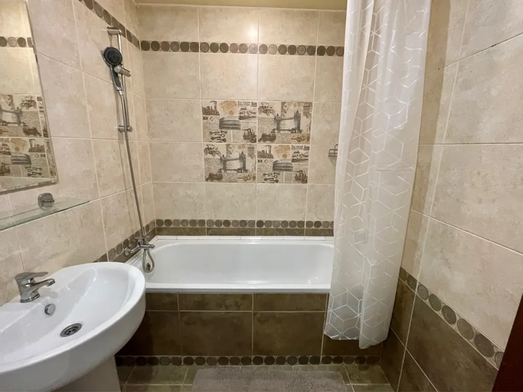 Евродвушка у метро - 400 метров!