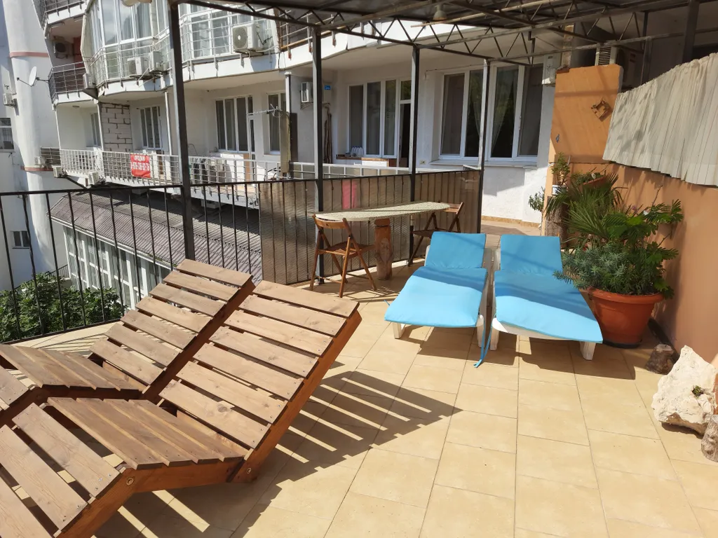 Апартаменты с большой террасой