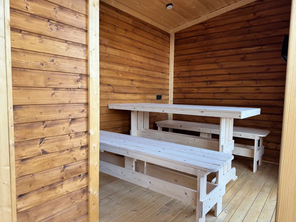 Уютная Хижина с теплым бассейном