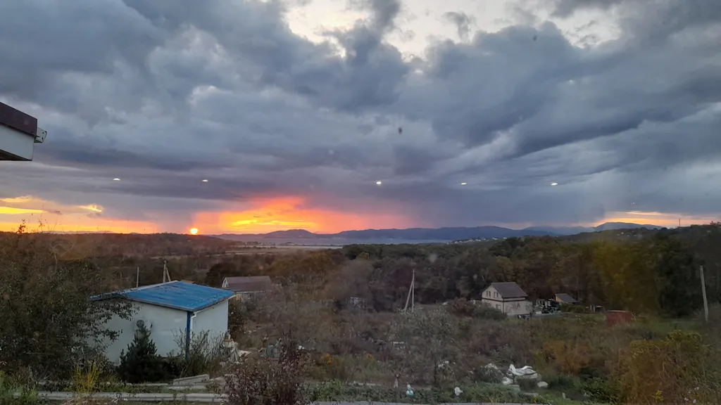 Комфортный дом с видом на море, уличный бассейн, восхитительные закаты