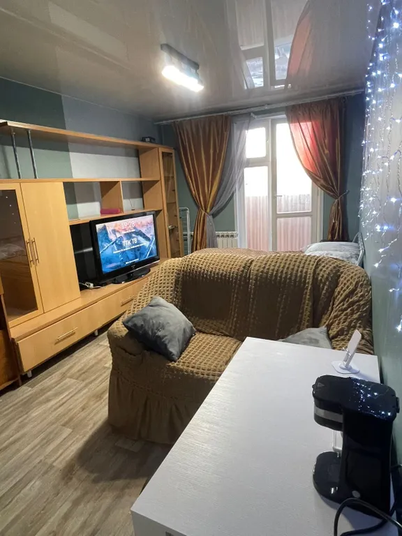 Уютная квартира-студия с видом на озеро!