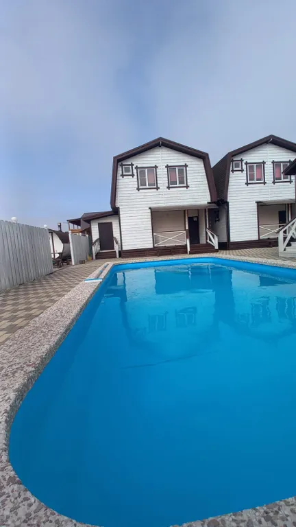 Коттедж на новой базе отдыха ПК Лазурный Берег — аренда посуточно в Голубицкая