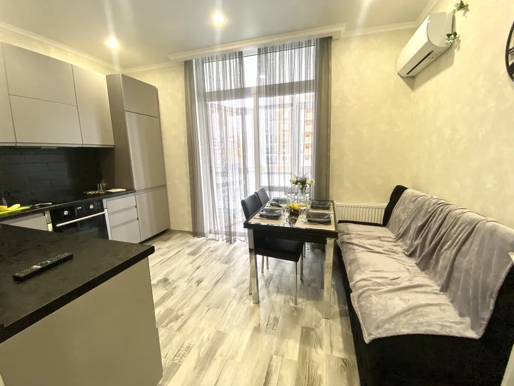 Красивая квартира с видом на море