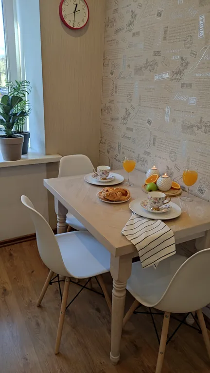 Светлая уютная 4-комнатная квартира рядом с центром