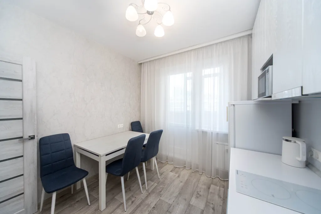 Квартира Квартира Однокомнатная на берегу Енисея, рядом дворец Ярыгина — Красноярск