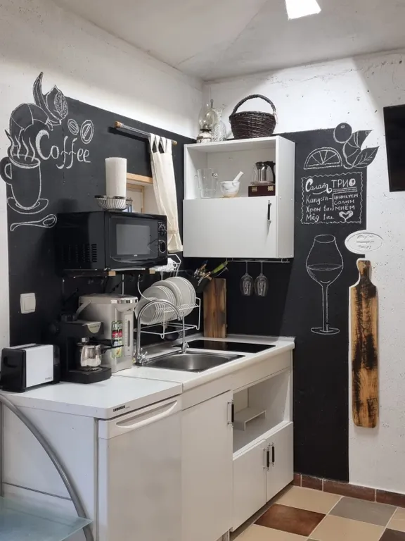 Дом и теннисный корт, сауна, камин недалеко от реки Москвы