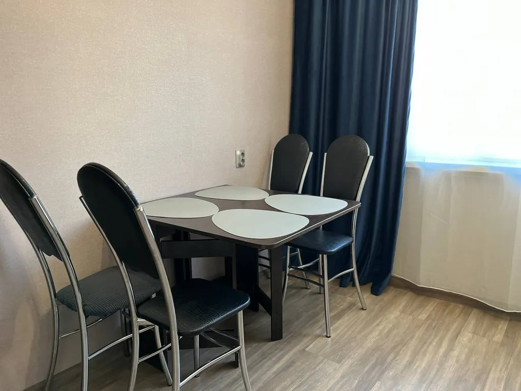 Квартира Уютная квартира возле ТРЦ Планета — Красноярск