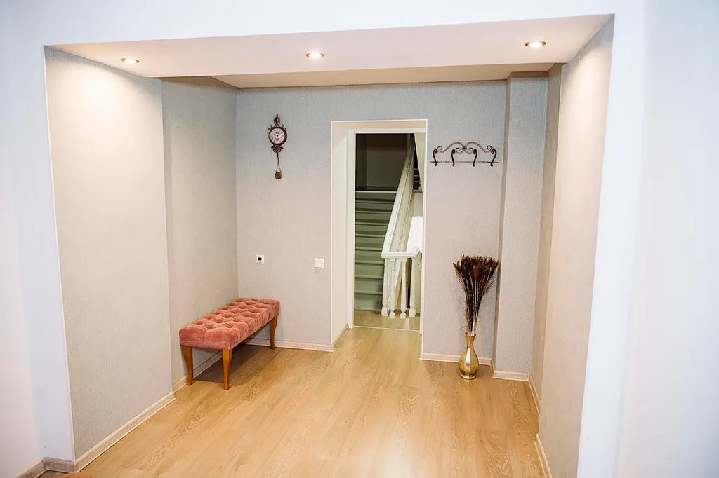 Белоснежная веранда и усадьба