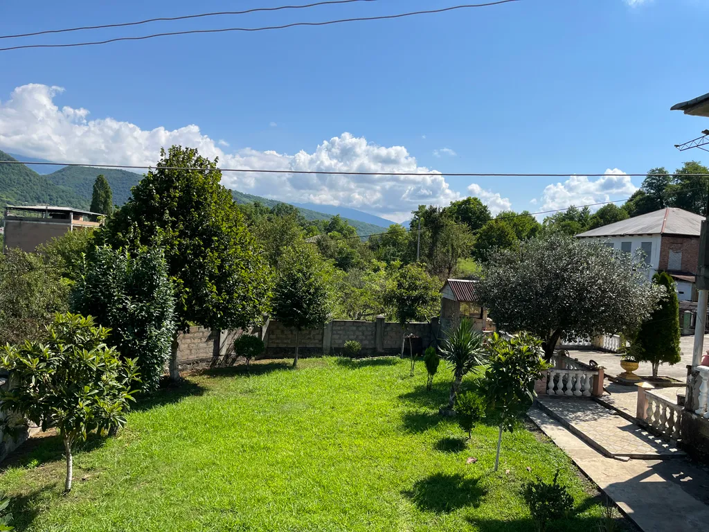 Коттедж Коттедж «Басиат» с видом на горы — Сухум