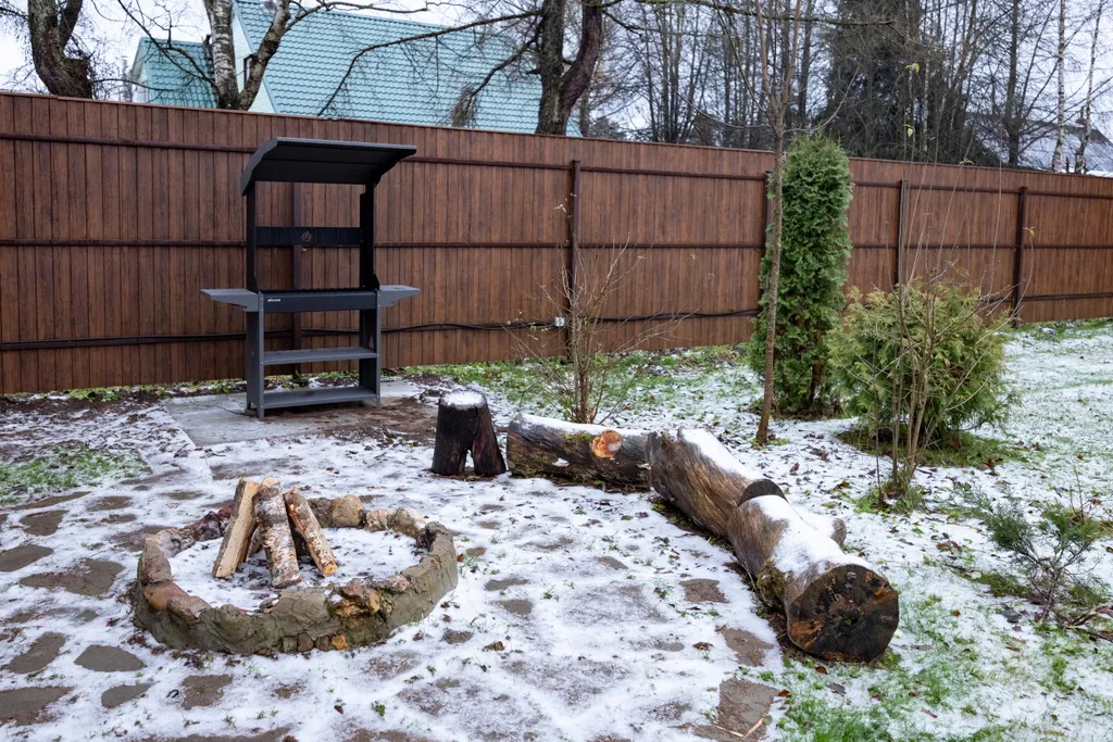 Дом с камином