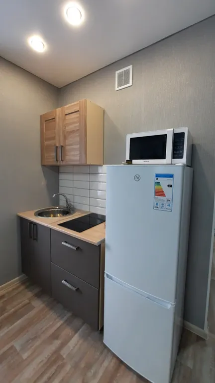 Студия возле гипермаркета Лента