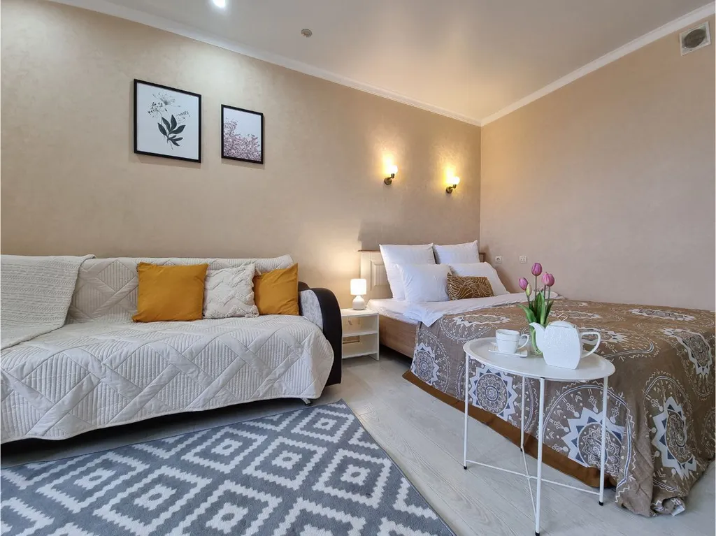 Квартира Просторная студия со всеми удобствами — аренда посуточно в Астрахань