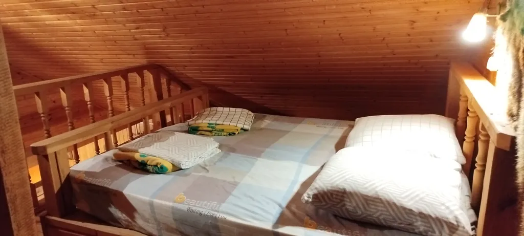 Уютный деревянный дом с мансардой и русской печкой