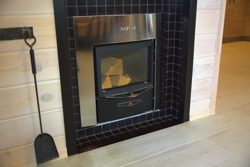 Дом с баней на дровах и камином у пяти озер