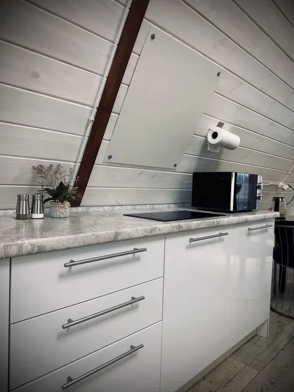 Домик в самом сердце природы