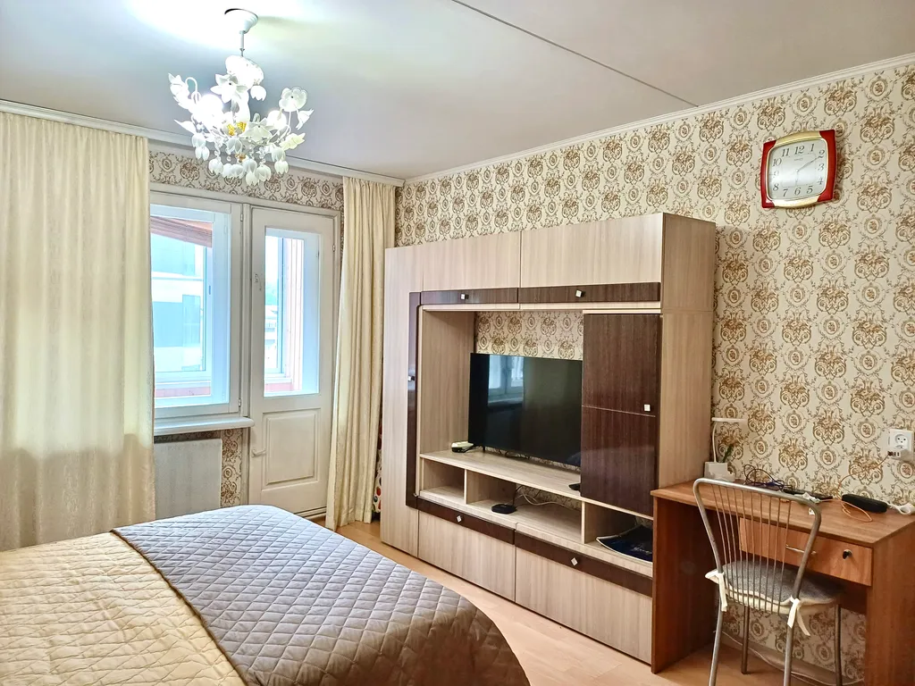 Уютная квартира в шаге от станции метро Проспект Космонавтов