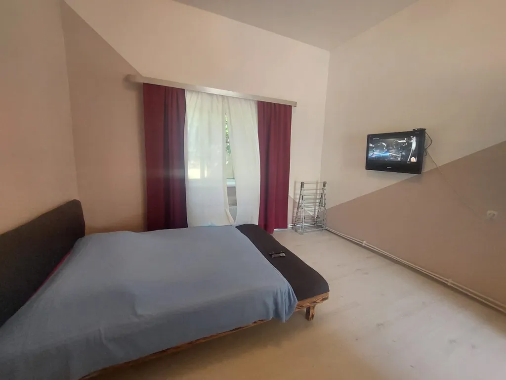 Коттедж Коттедж Уютная квартира в центре города, без кондиционера — Евпатория