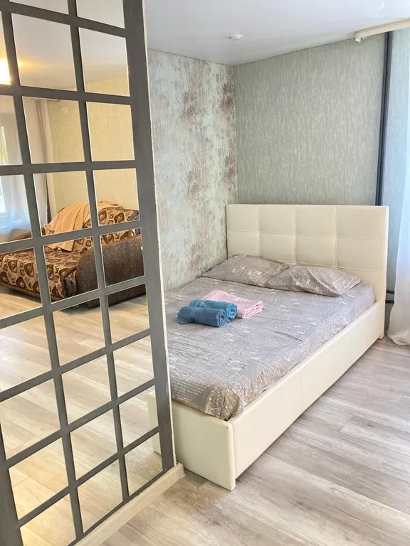 Рядом с двумя вокзалами