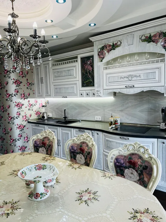 Элитная квартира с видом на море и город