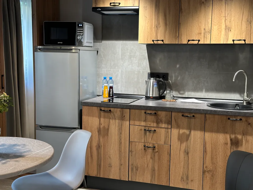 Уютный апартамент-студия с видом на озеро