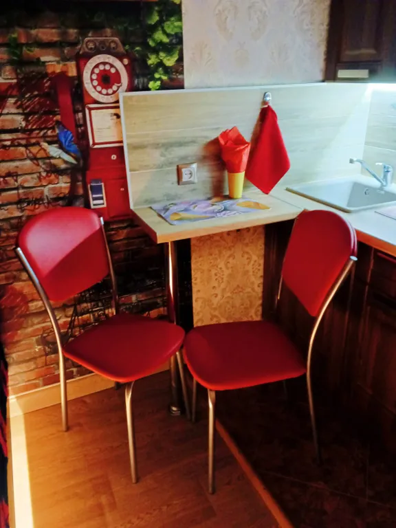 Уютная студия с видом на сосновый бор