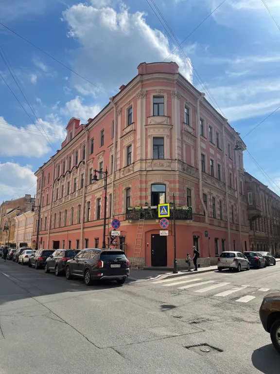 Квартира Просторная и уютная квартира у Летнего сада — Санкт-Петербург