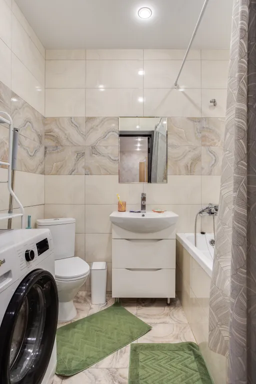 Однушка недалеко от СК Триумф