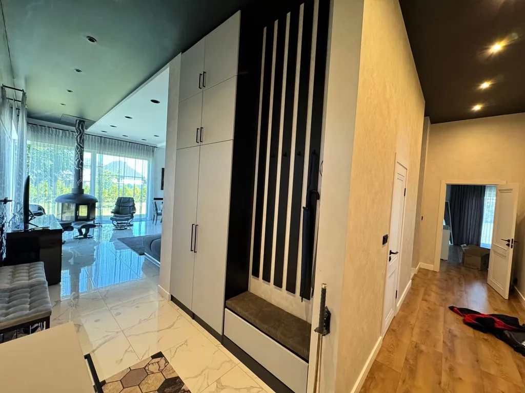 Современный стильный дом  лучшая локация у Калининград