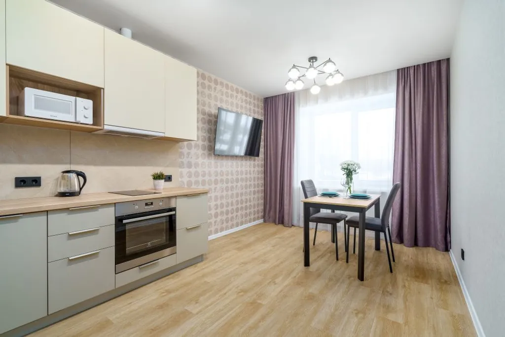 Good Night на Гумилёва 4