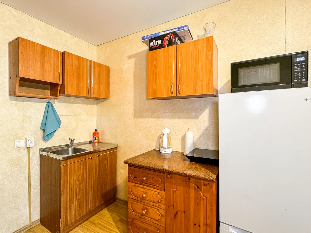 Студия эконом через дорогу от Ушаковки и квадрата, с водой всегда