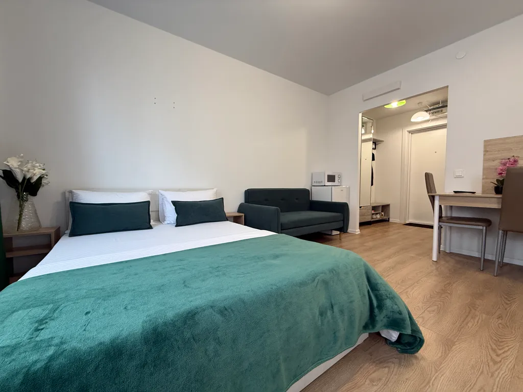 Тут хорошо на Космонавтов