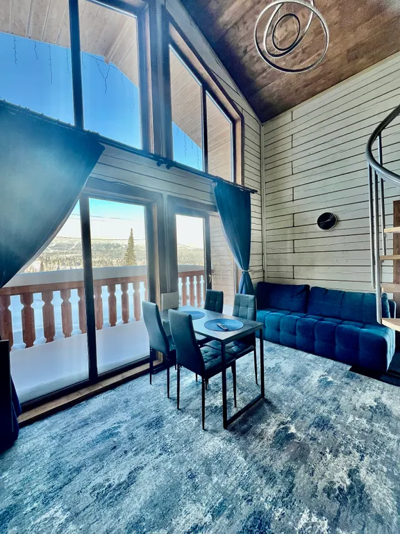 Коттедж Коттедж в стиле барн-хаус с видом на трассы — Шерегеш