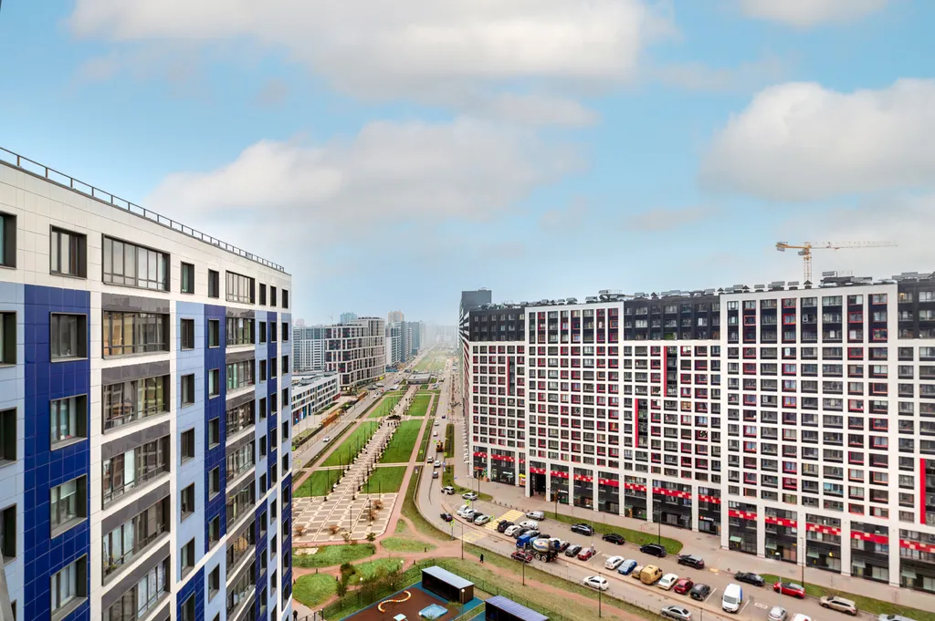 Студия у аллеи фонтанов и парка