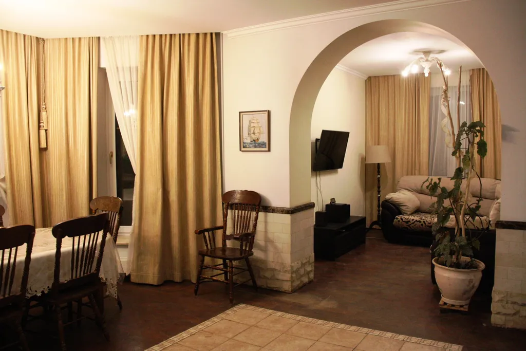 Уютный дом с печью возле реки