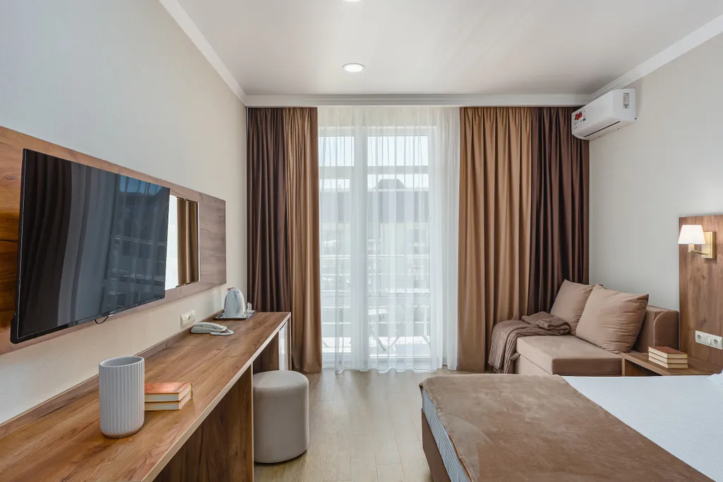 Двухместный номер улучшенный с балконом и доп местом