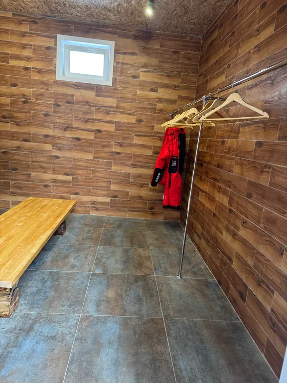 Квартира Комната с панорамными окнами с видом на горы — Шерегеш