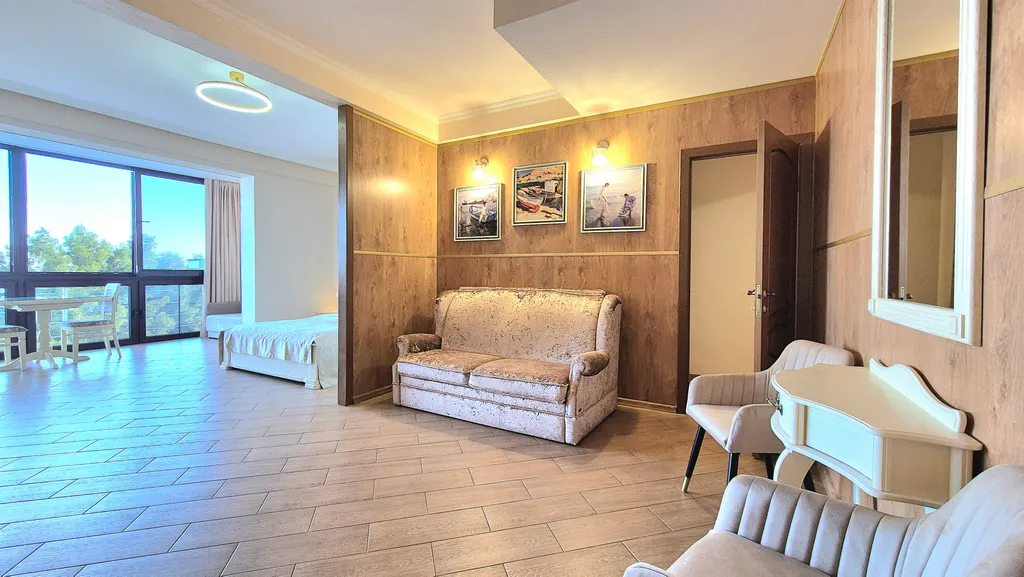 Супер-видовая квартира в Ливадии на берегу моря