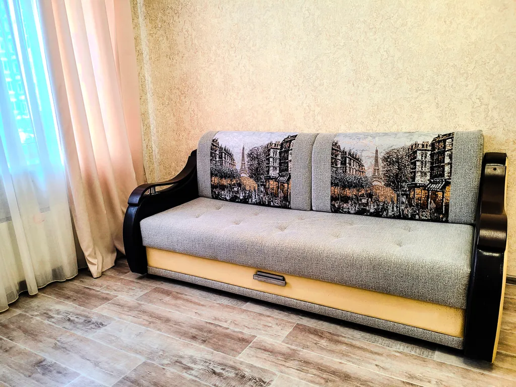 Уютная однушка в спальном районе близко к центру