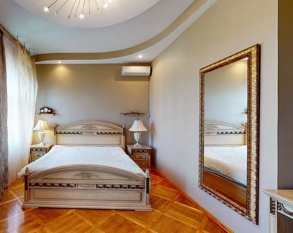 Большой, уютный дом с бильярдом в городе Гомеля. Отличное место.