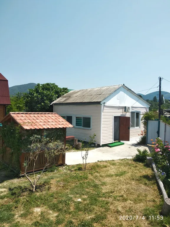 Дом у моря в вишневке