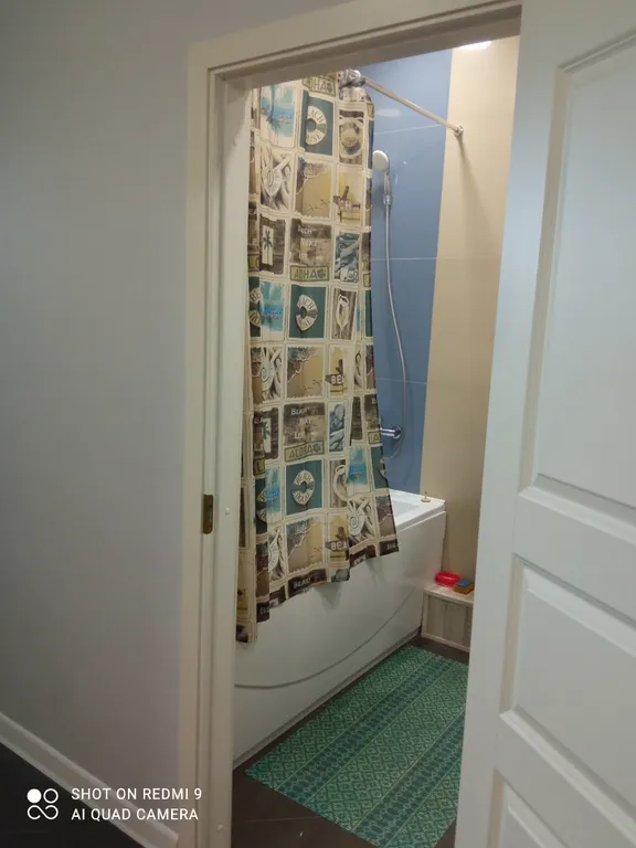 Современная новая квартира рядом с набережной реки Волга